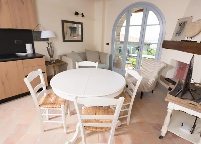 Borgo In * Chianni